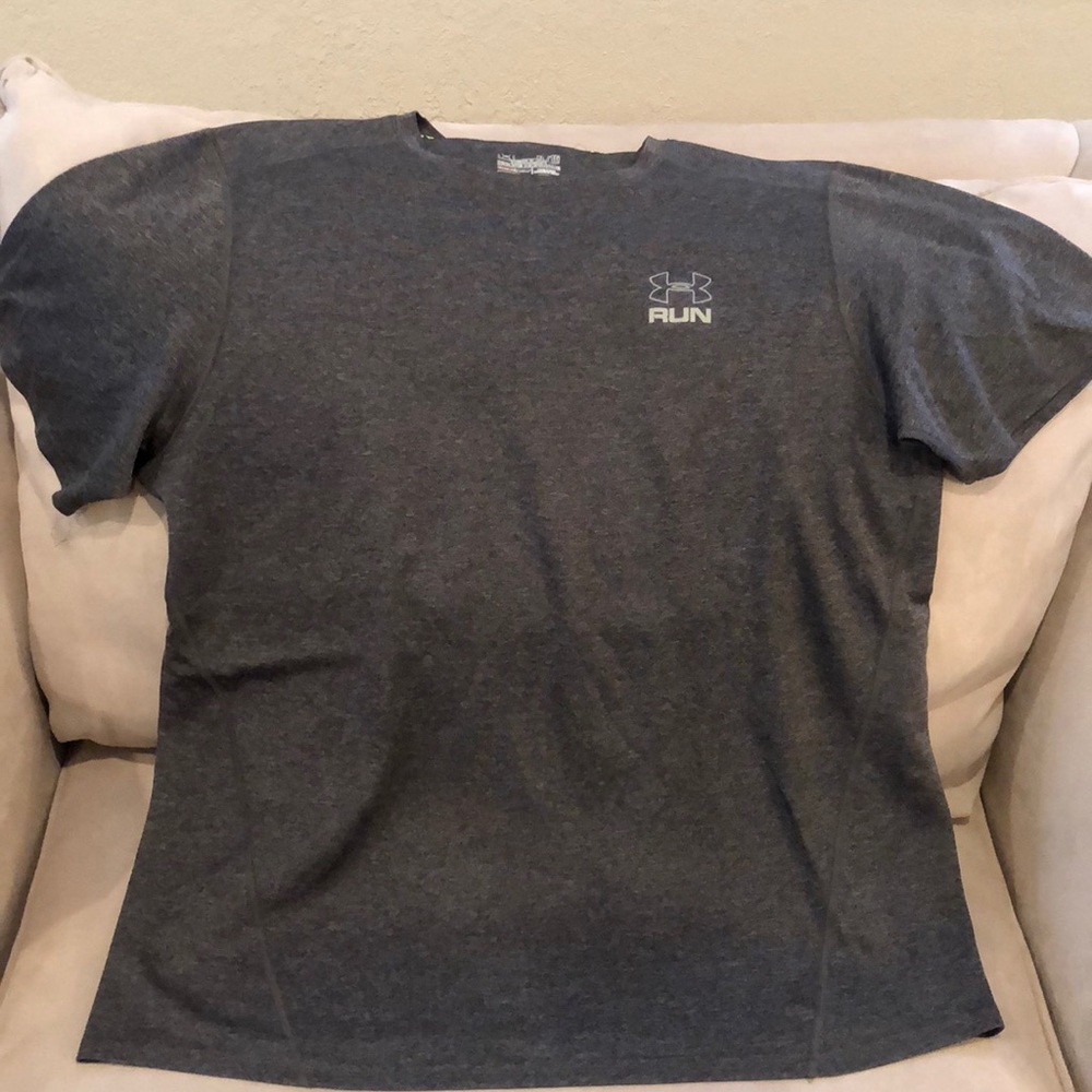 Under Armour men active wear